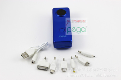 iPega 推出国内首款数字显示移动电源 智能充电新体验